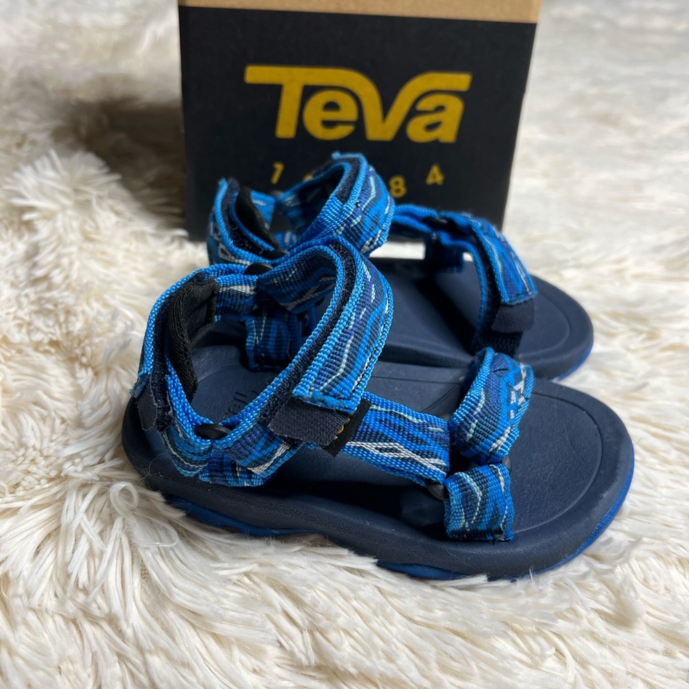 Teva size 5 toddler sandals